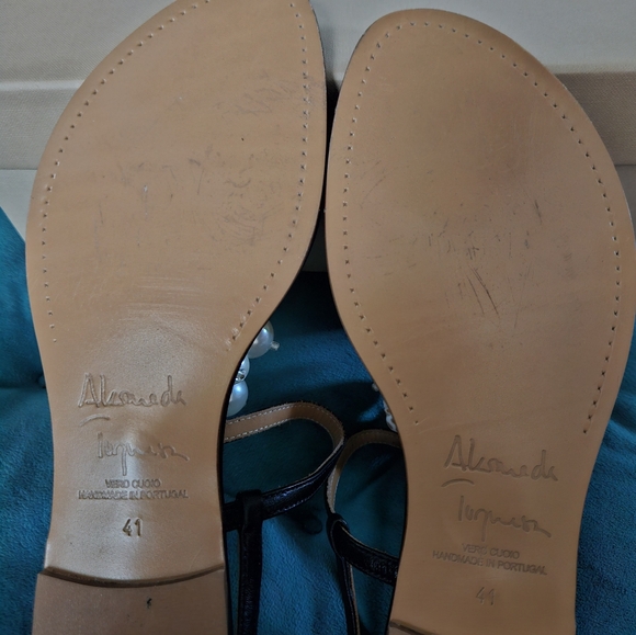 Alameda Turquesa Embellished Pearls Shells Leather Sandal Black Size 41 - Picture 8 of 11